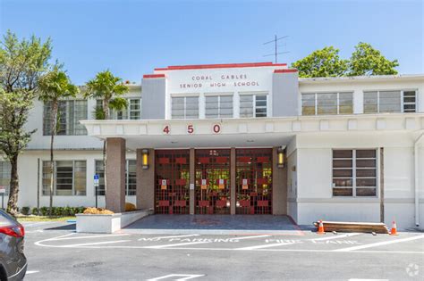 15 Coral Gables Senior High Activities: Mustsee Student Life Guide