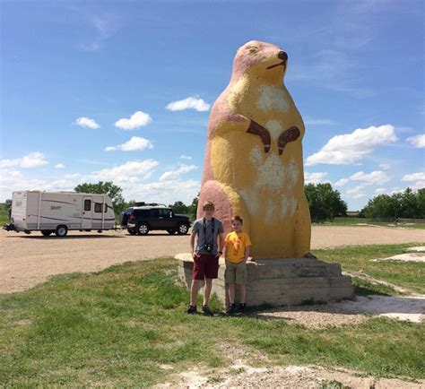 7 Roadside Attractions Along I 90 In South Dakota No Home Just Roam