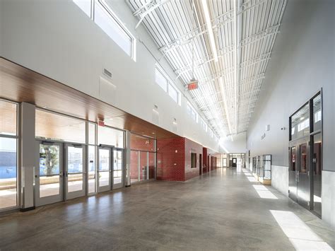 Bowie High School Renovation And Modernization Je Dunn Construction