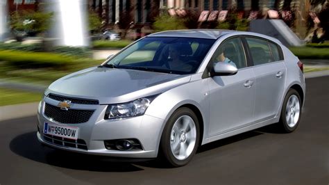 Chevrolet Cruze Hatchback 2011 Cartype