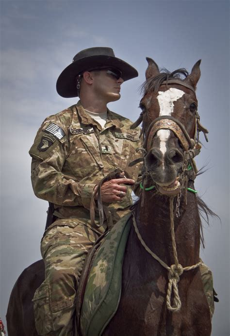 Currahee Cav Receive Gold Spurs Article The United States Army