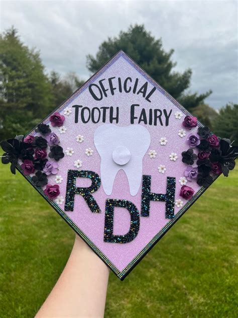 Dental School Graduation Cap Idea Dental Hygiene Graduation Dental Hygiene School College