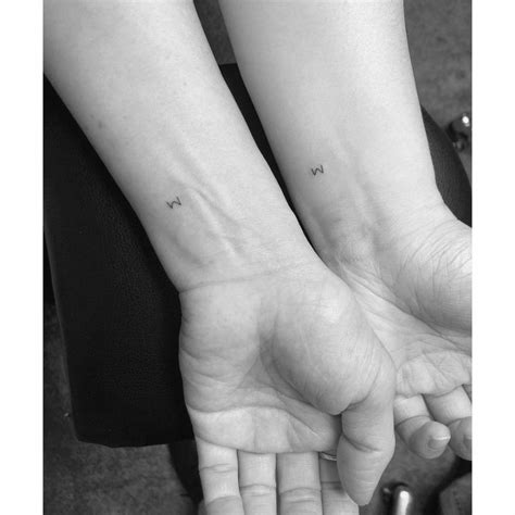 Design 6 Tattoos For Couples With Minimalist Style Now