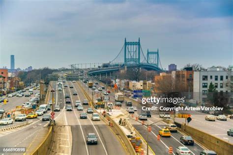 Grand Central Parkway Photos And Premium High Res Pictures Getty Images