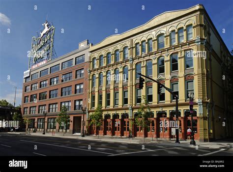 Historical Buildings In The Old Town Of Portland Oregon Stock Photo