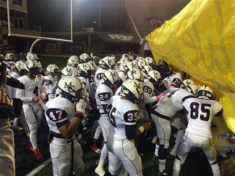 Mallard Creek Hs Takes The Field At 2014 Nchsaa State Football