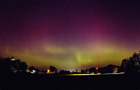 Photos Northern Lights Spotted Above Illinois Skies Mywabashvalley Com