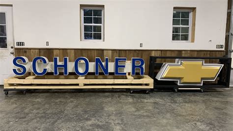 Schoner Chevrolet Dealer And Bow Tie Single Sided Light Up Sign M211