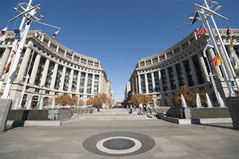 United States Navy Memorial Washington D C