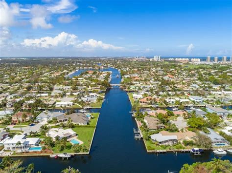 Waterfront In The Village Of North In North Palm Beach Florida United