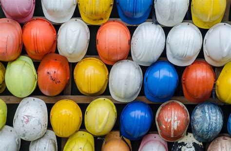 Which Hardhat Should You Wear At Work Engineer Dee S Blog